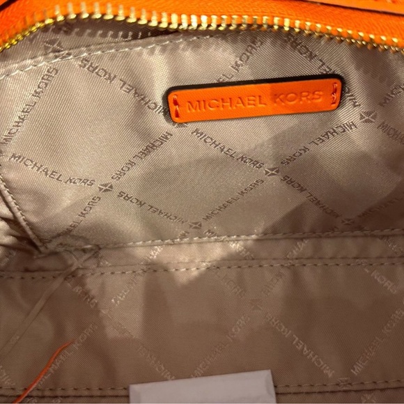 NWT MK Saffiano Leather Crossbody Bag - Picture 5 of 7